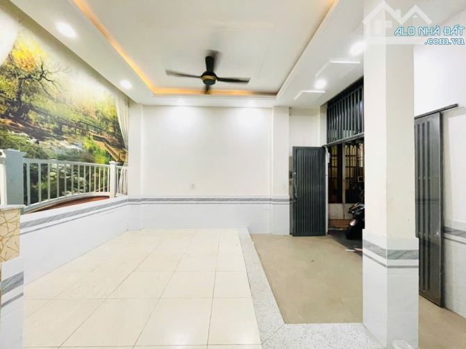 XE HƠI ĐỖ CỬA - KHÔNG LỘ GIỚI - NHÀ GÒ VẤP ĐƯỜNG THỐNG NHẤT P16 - GIÁ 5,386 TỶ - NGANG 5,5 - 8