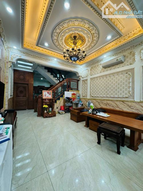 Nhà MT Nguyễn Văn Trỗi : 1 hầm 1 trệt 2 lầu : Dt 5 x 20 full nội thất - Hoàn công - 8