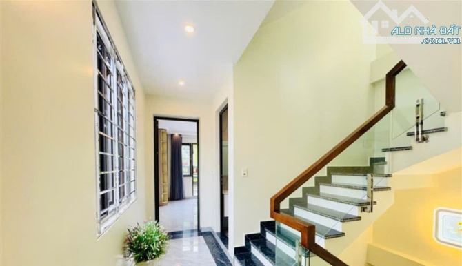 Bán nhà 4 tầng lô góc 3 mặt thoáng ngang rộng 6m tại ngõ Phạm Hữu Điều - 8