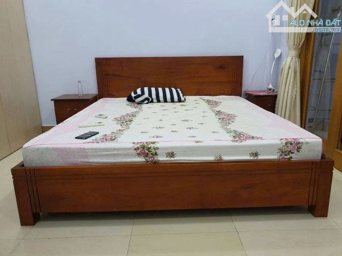 Cần bán nhà đường Tạ Quang Bửu phường 2 quận  8