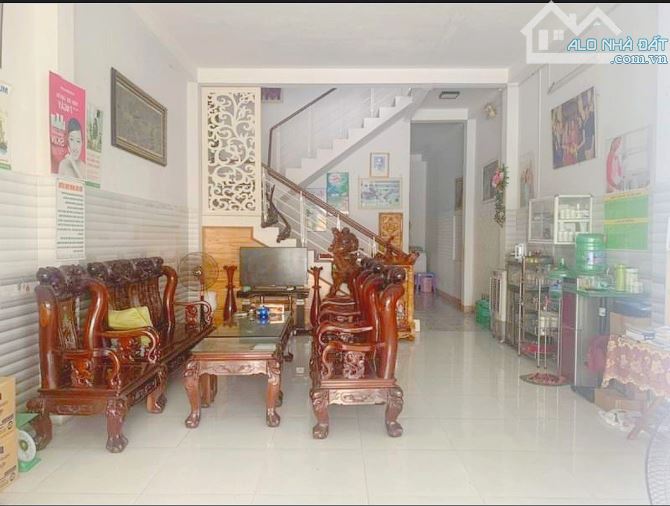 💥 gần Mặt tiền Hoàng Hoa Thám - Nhà 2 TẦNG 2 MÊ, DT 60m2, 3 PN, nhỉnh 3 tỷ