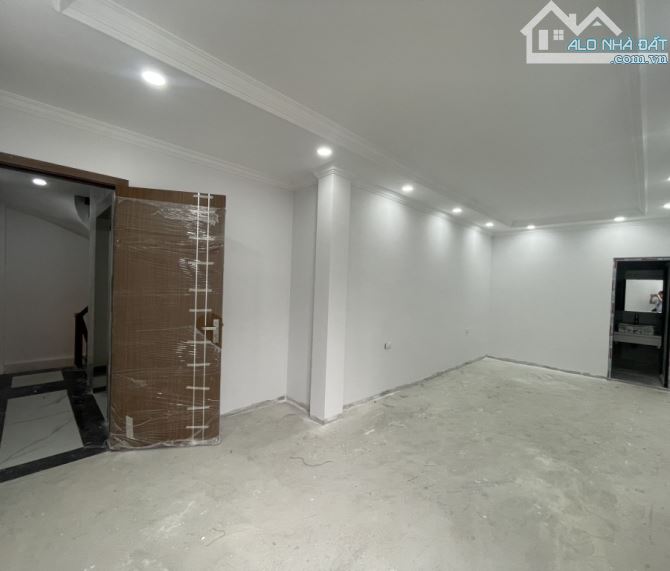 💥 Giáp Bát - Hoàng Mai 43m2. Giá chào 8.8 tỷ