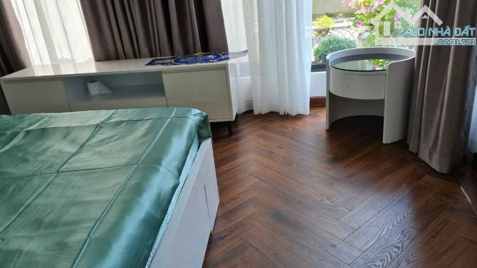 NHÀ CỔ NHUẾ – GIÁ CHỈ 5X TỶ – SIÊU HIẾM, SIÊU ĐẸP ĐẾN 4 TẦNG