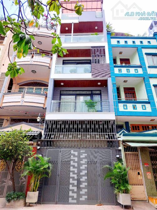 Bán gấp nhà HXH 8m đường Bàn Cờ Q3, DT 4,1m x 18m 5 tầng, NTCC, giá 19.8 tỷ (còn TL)