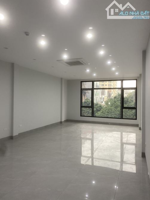 Cho thuê nhà 266 Nguyễn Trãi, Thanh Xuân – Mặt bằng đẹp, đầy đủ tiện ích
