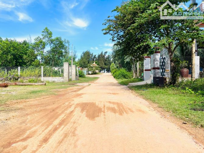 410m2, VÀI BƯỚC CHÂN CHẠM BIỂN LỘ DIÊU, ĐƯỜNG XE TẢI THÔNG, GIÁ NHỈNH 2 TỶ
