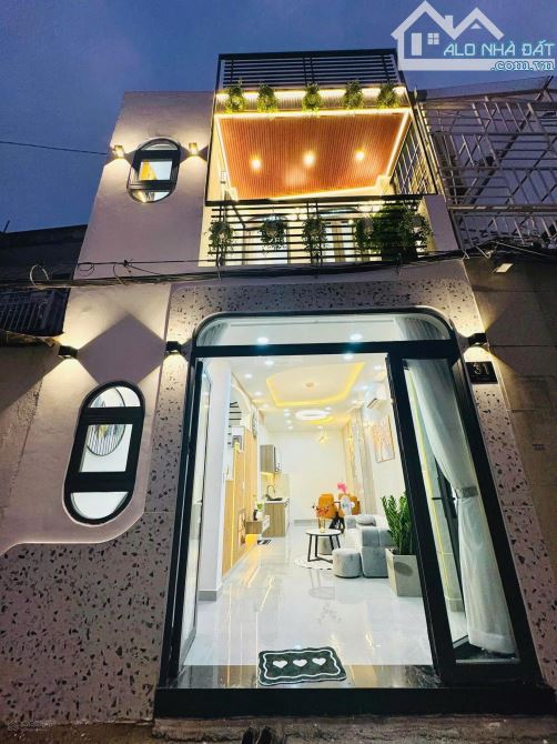 Chủ nhà cần tiền bán gấp căn nguyễn kiệm, PN . 1 tỷ 550 / 42 m2. Nhà 1T1L. SHR