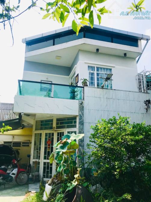 SIÊU PHẨM NHÀ VƯỜN HAI TẦNG, HẺM XE HƠI GẦN NGÃ 4 BÌNH PHƯỚC, 14X21 CHỈ 14,x TỶ.