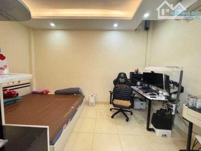 NHÀ RỘNG 56m - MT 4,6m - chỉ 5 tỷ - ngõ nông phố Nguyễn Văn Linh