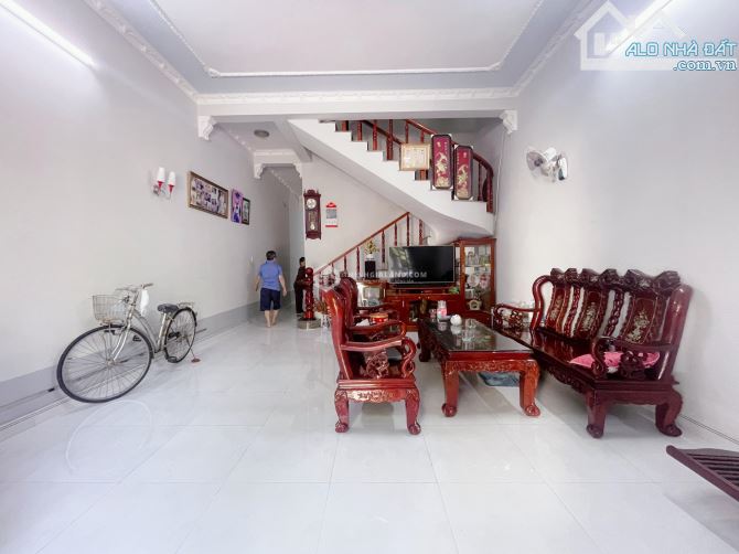 CẦN BÁN CĂN NHÀ 2 LẦU MẶT TIỀN TÔN QUANG PHIỆT (CHÍ LINH 1) PHƯỜNG 10 VŨNG TÀU CHỈ 7.7 TỶ