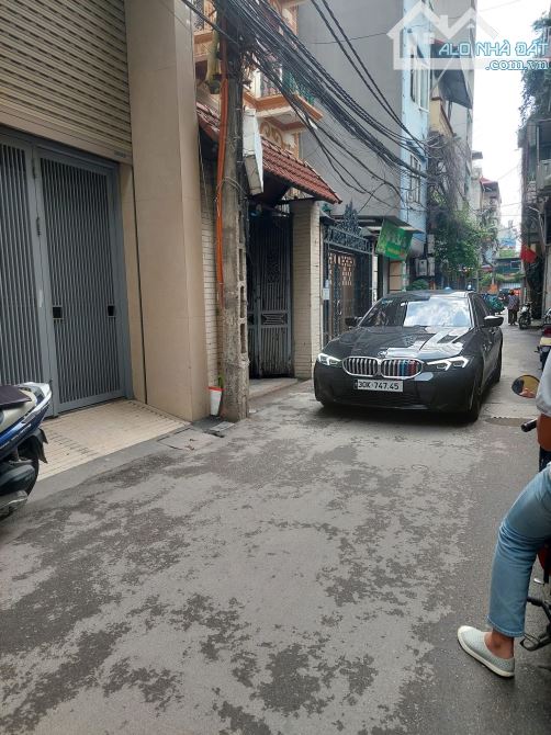 MẶT NGÕ TO Ô TÔ TRÁNH, KD,TÒA CCMN 9T THANG MÁY, VỪA Ở VỪA CHO THUÊ DÒNG TIỀN 900TR/Năm