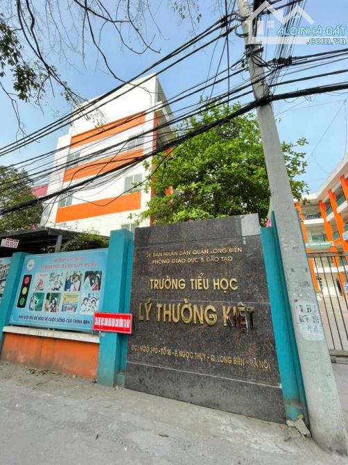 Bán đất khu trung tâm Ngọc Thụy Long Biên 93.5m2 mặt tiền 5m chỉ hơn 10 tỷ ô tô vào đất