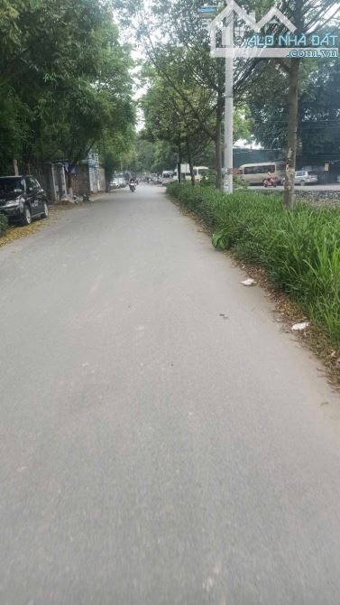 BÁN ĐẤT CỔ ĐIỂN A- TỨ HIỆP 114M2, Ô TÔ ĐỖ CỔNG, GẦN CHỢ, 120 TRIỆU/M2