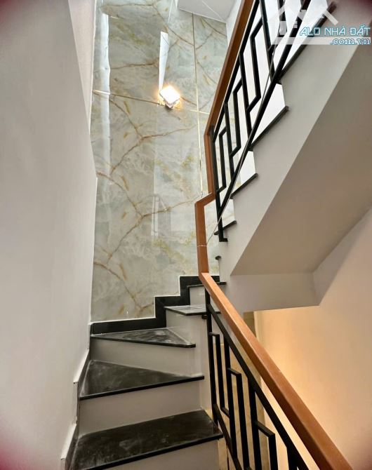 NHÀ 3 TẦNG HẺM TRẦN PHÚ - HẺM XE HƠI - GIÁ CHỈ 7.1 TỶ!