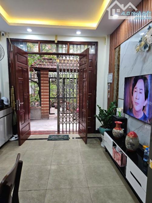 Bán nhà lô góc, 2 mặt thoáng, gần Hồ Hạ Đình - Thanh Xuân - 30m2 - 7,2 tỷ