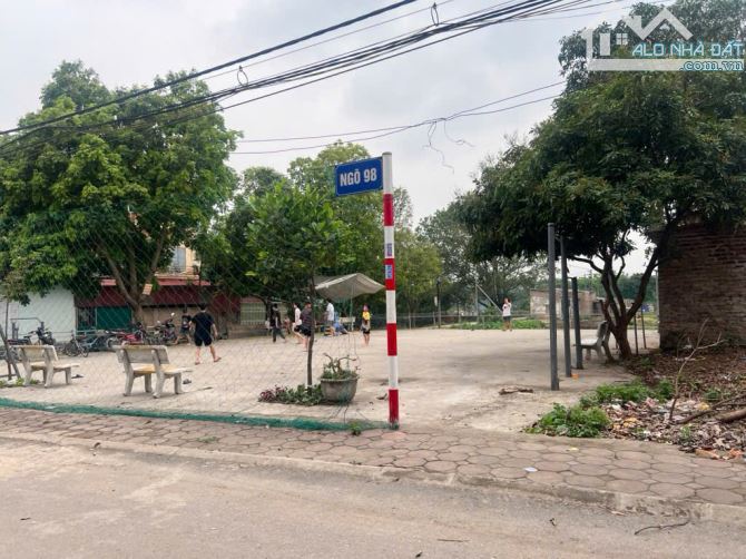 ĐẤT YÊN THƯỜNG - MT KHỦNG CHIA 4 LÔ - GIÁ ĐẦU TƯ - GẦN Ô TÔ TRÁNH - SỔ FULL THỔ CƯ