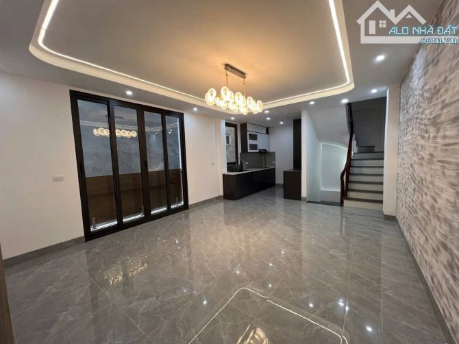BÁN NHÀ DÒNG TIỀN 70/THÁNG 19 TỶ 75m 7 TẦNG MT 10m CÁCH 20m Ô TÔ ĐỖ YÊN HÒA CẦU GIẤY