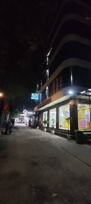Mua bán tòa nhà 85m2, 5 tàng, 5mx 18m,chỉ 9.xx tỷ Hiệp Thành Quận 12