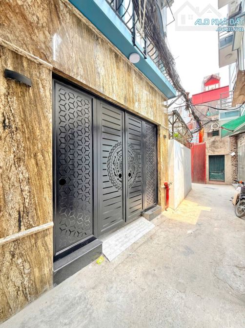 CCMN PHỐ GIÁP BÁT, 65m² x 7 T, 15 PHÒNG,THANG MÁY, PCCC CHUẨN, NỘI THẤT ĐẸP, 15 TỶ