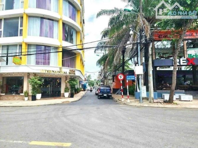 Bán Nhà 1 trệt , 2 lầu, Mặt Tiền Đường Trần Quốc Toản, P.Tân An, Q.Ninh Kiều, Tp Cần Thơ - 1