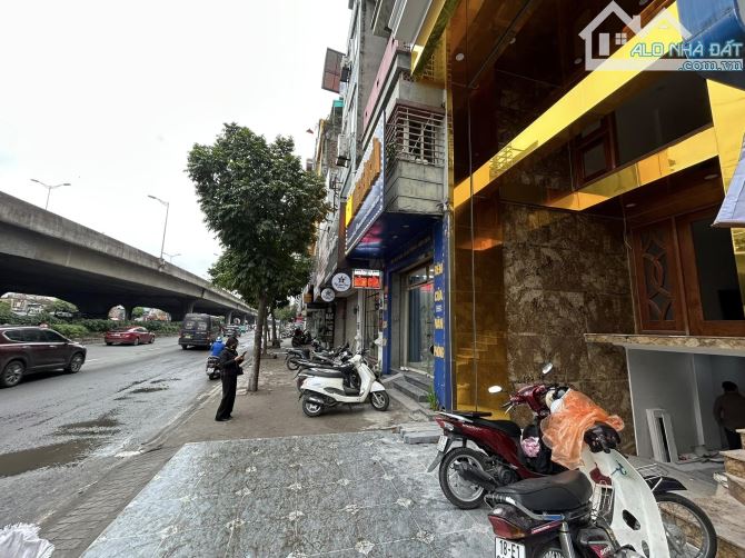 MẶT ĐƯỜNG NGUYỄN XIỂN THANH XUÂN, VỊ TRÍ ĐẸP VỈA HÈ ĐÁ BÓNG KINH DOANH. DT 177M2 GIÁ 50 TỶ - 1