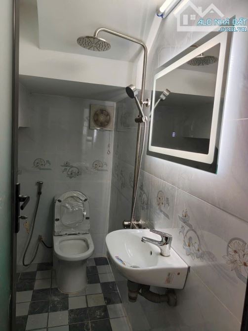 Cần bán nhà đường Tạ Quang Bửu phường 2 quận  8 - 1