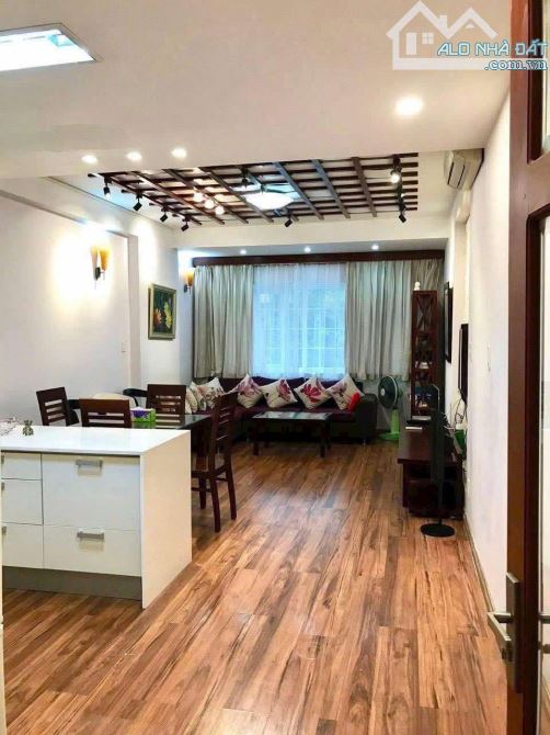 Bán Nhà Phạm Tuấn Tài - Cầu Giấy, Phân Lô, ô tô cất trong, Kinh doanh giá 17 tỷ - 1