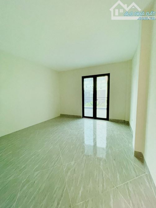 Nhà mới Koong, diện tích rộng, full nội thất, ngõ thông, nhiều tiện ích, DT65m2 giá 6.2 Tỷ - 1