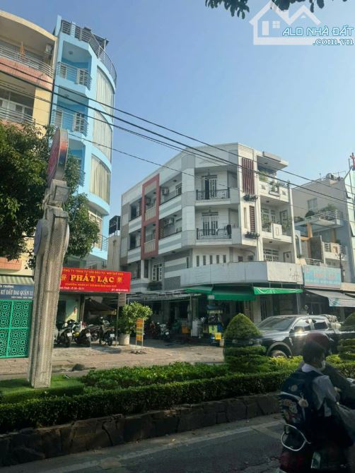 Vị Trí Siêu Đẹp Hoành Tráng Căn Góc 2 MT Bình Thới, Q. 11 - XD 5 x 16 m - 4 tầng  giá 18,5 - 1