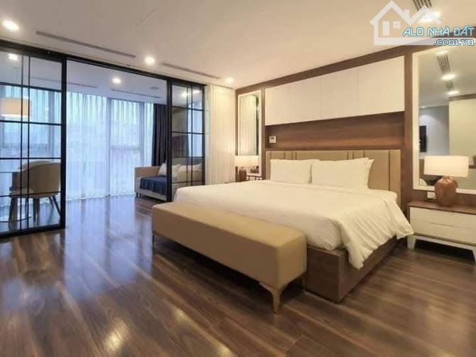 SIÊU PHẨM CỰC ĐẸP  KHÁCH SẠN 5 SAO PHỐ HÀM LONG 176M 9 TẦNG GIÁ CHÀO 150 TỶ. - 1