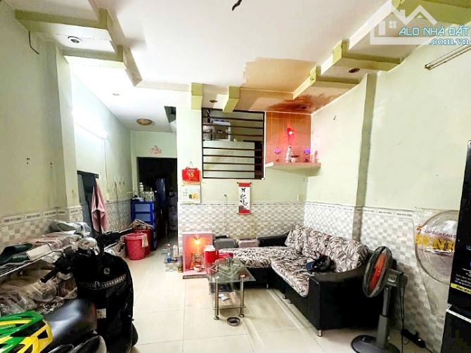 Bán nhà vuông vức 1 lầu đúc hẻm Phan Văn Trị Quận 5 - 1