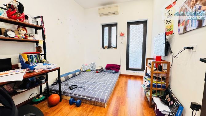Cần bán căn hô tập thể Thái Hà 3PN - Tầng 3 - 90m2 - 1