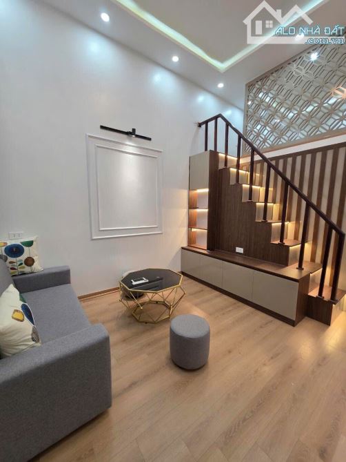 NHÀ TT TRẦN CUNG – 70M – GẦN PHỐ – 2 NGỦ – SỔ CC – GIÁ 3.18 TỶ (HTL36534) - 1
