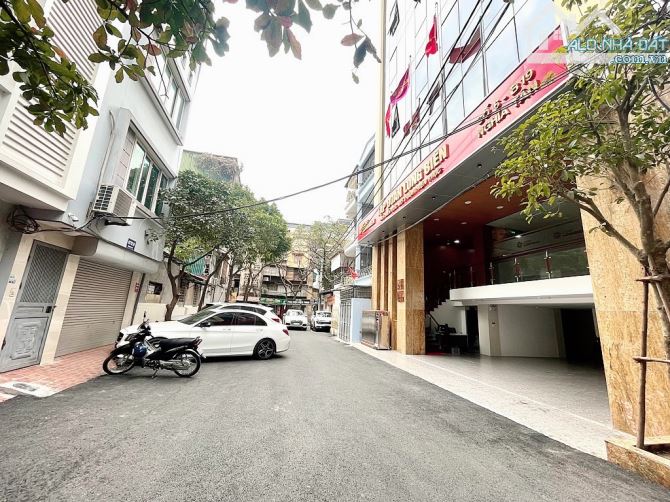 Bán nhà Nghĩa Đô, phân lô, 55m2, 6T, thang máy, MT quyền lực, ôtô đỗ cửa vào nhà. Hơn24 tỷ - 1