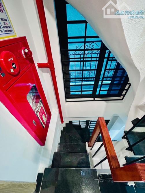 12 tỷ hơn. Ccmini Mới tinh Tu Hoàng - Nhổn - ngõ ô tô. Dt 55m - 11 phòng kk. - 1