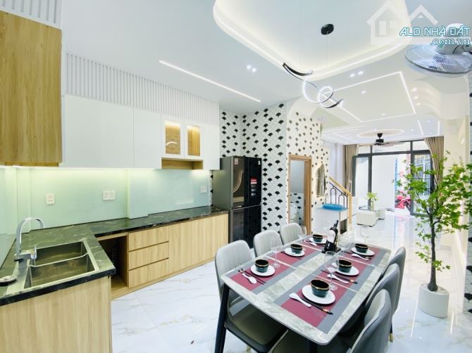 Cần bán siêu phẩm nhà đẹp, 45m2, 2 tầng, tặng nội thất, hẻm xe hơi, giá chỉ  5.85 tỷ - 1