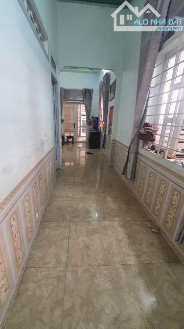 4tỷ200triệu nhà 7m đường lê minh xuân - 1