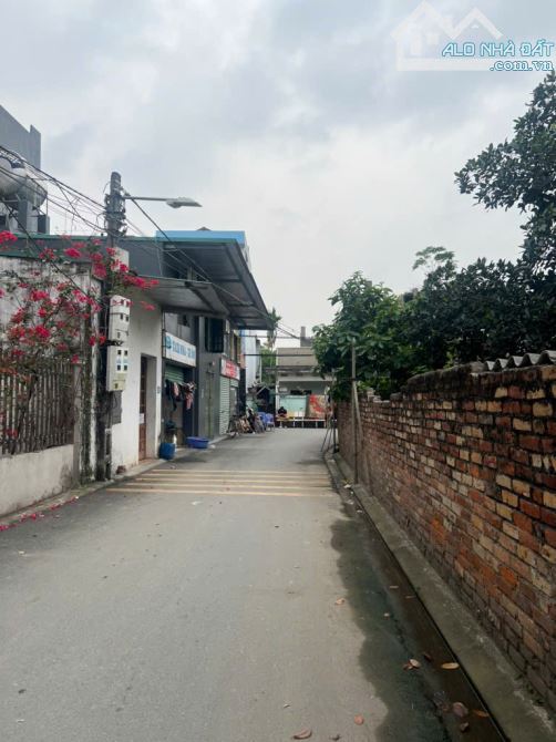 ĐẤT YÊN THƯỜNG - MT KHỦNG CHIA 4 LÔ - GIÁ ĐẦU TƯ - GẦN Ô TÔ TRÁNH - SỔ FULL THỔ CƯ - 1