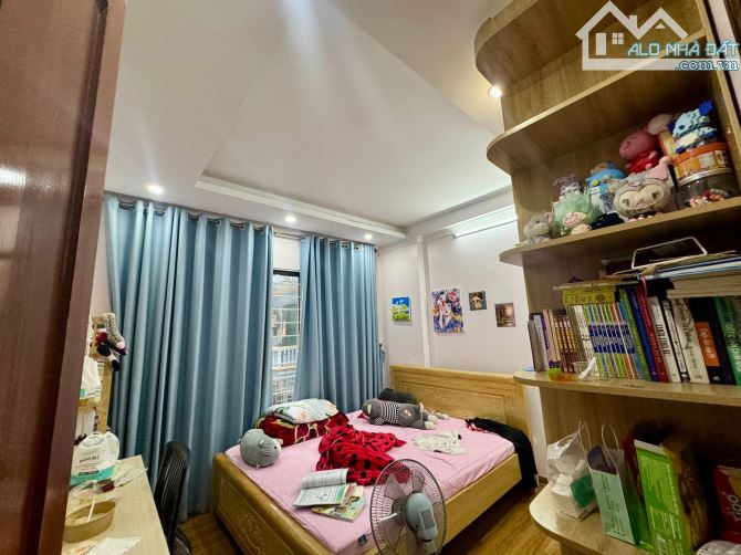 NHÀ CHÍNH CHỦ HOÀNG MAI CẦN BÁN GẤP - 5 TẦNG - 37M2 - 20M RA Ô TÔ - GIÁ CHỈ 7 TỶ - 1