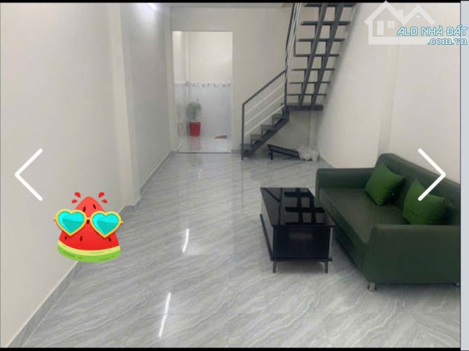 NHÀ ĐẸP  ÂU CƠ P9 TÂNG BÌNH 2 TẦNG 37M2  CHỈ 4,X - 1