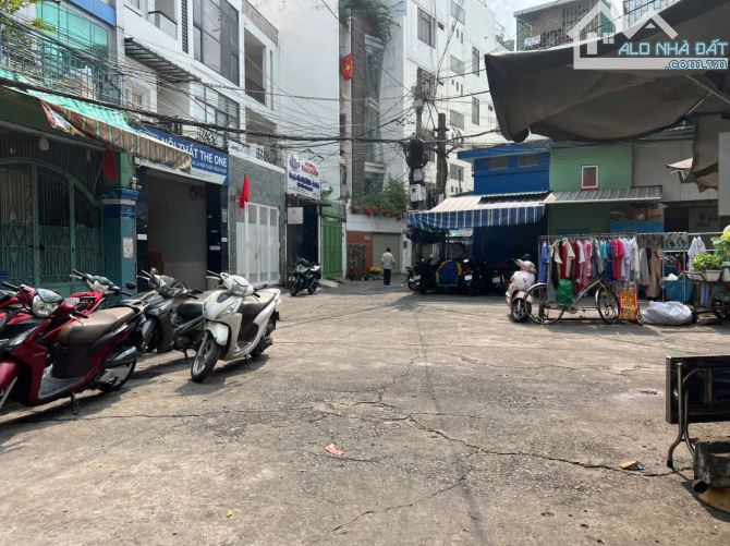 BÁN GẤP!! NHÀ HXH ĐỖ CỬA - 3 TẦNG - NGANG KHỦNG 6M - 58M2 - 5,7 TỶ - THƯƠNG LƯỢNG - 1