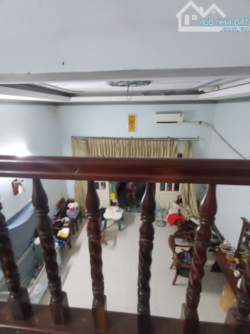 Giảm giá 2 tỷ. Bán gấp 2 căn nhà mặt tiền trước sau đường Huỳnh Tấn Phát. Giá 70tr/m2 - 1