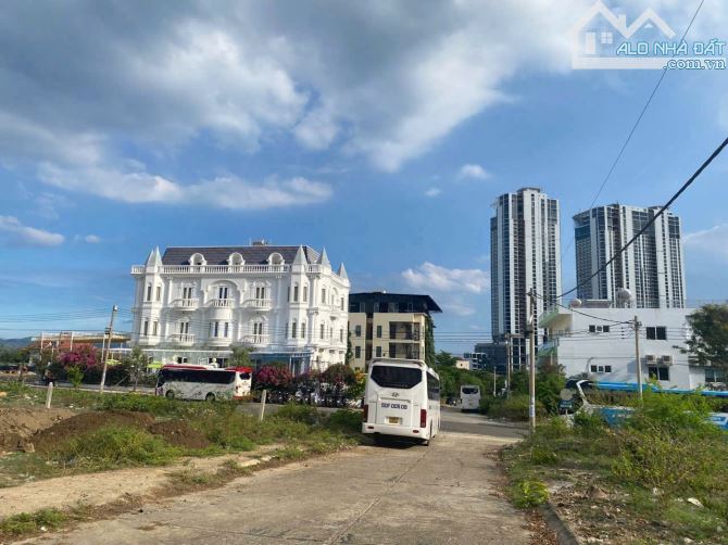 Bán lô đất Biệt Thự Khu Đông Mương Hòn Xện - P. Vĩnh Hòa - TP. Nha Trang, 340M2 - 1