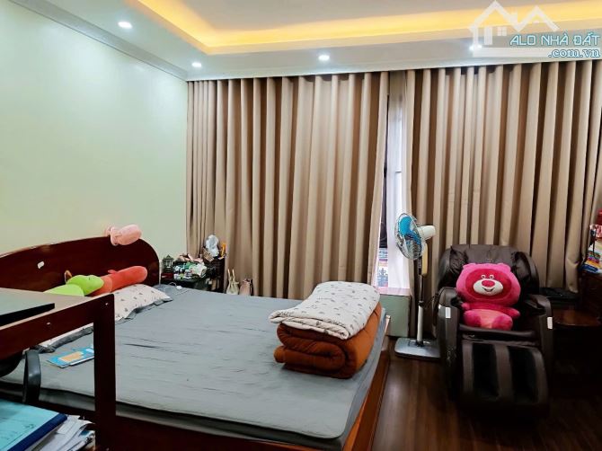 Vị trí nhà tại tuyến 2 Văn Cao - Cách mặt đường chỉ 70m - Diện tích 50m2 ngang 5m nở hậu - - 12