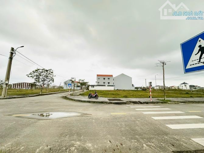 Đất lô 2 Mặt tiền KQH THUỶ DƯƠNG 3 đường 15,5m Ngay trục chính thông ra Bệnh Viện Quốc Tế - 2