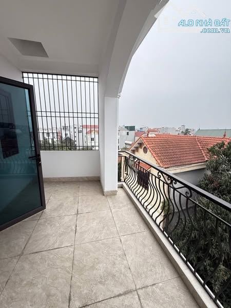 Siêu hiếm, nhà mới lô góc Lai Xá - Hoài Đức, 38m x 5T, chỉ 4.7 tỷ, ô tô vào nhà, 20m ra - 2