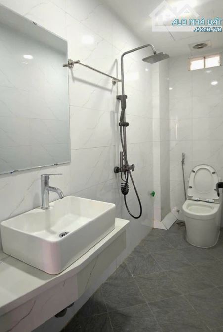 💥 Giáp Bát - Hoàng Mai 33m2. Giá chào 8.6 tỷ - 2