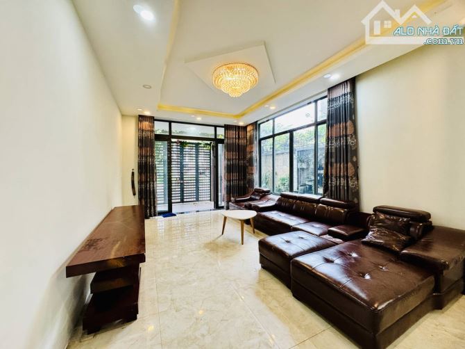 ÁN BIỆT THỰ VIP LIÊN PHƯỜNG, Phươc Long B TP. THỦ ĐỨC - 180m² đất, 3 tầng, 5PN, giá 26.7 t - 2