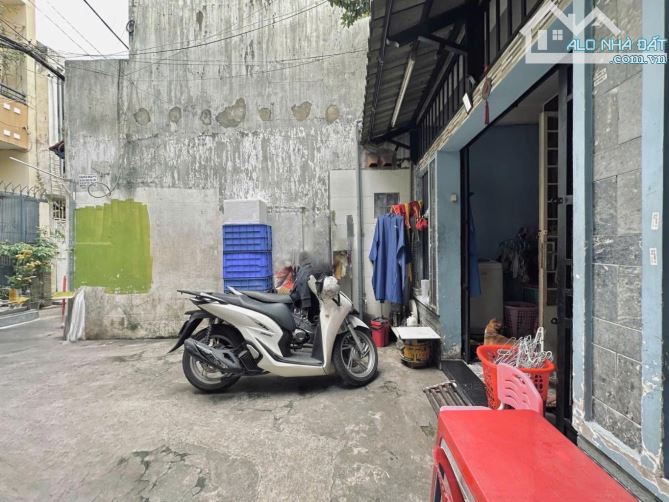 Khu đường Hoa, Phú Nhuận, 70m2 (4.3 x 12.5) nở 6.3m, hẻm 4m chỉ 8.3tỷ - 2