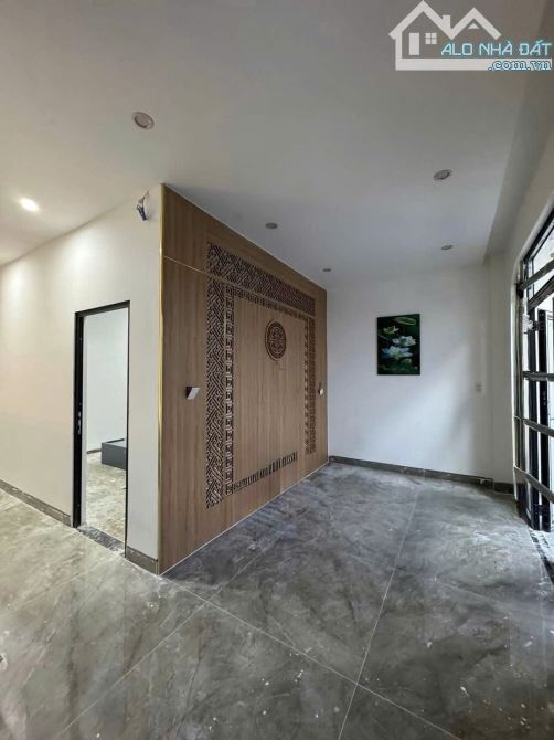 📌📌📌Làm việc trực tiếp!!!🏫 Chào bán nhà kiệt ô tô 717 đường Tôn Đản  Diện tích : 88m2 . - 2